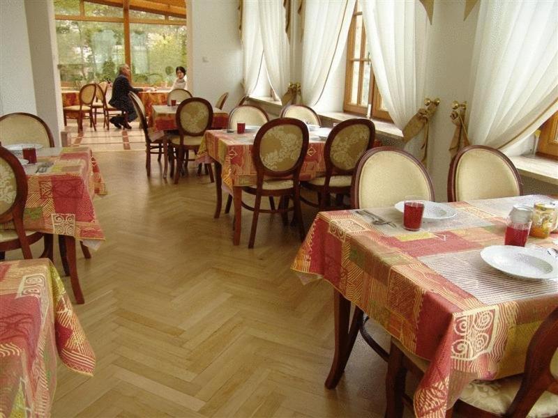 מלון Nałęczów Willa Raj מראה חיצוני תמונה