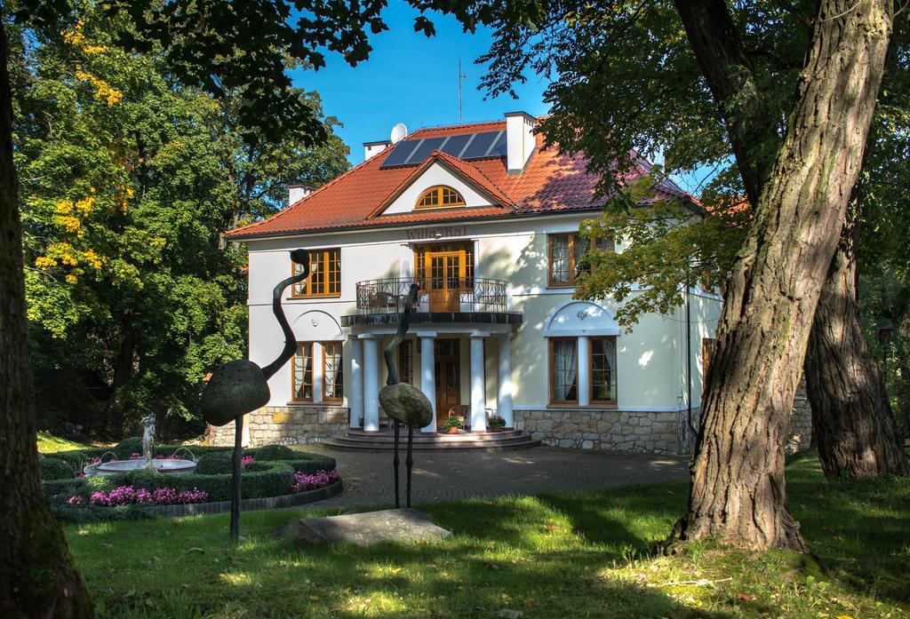 מלון Nałęczów Willa Raj מראה חיצוני תמונה